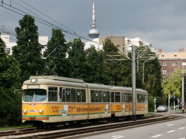 2011 Sonderfahrt mit Tw 1017 + Bw 1057